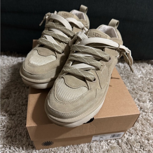 UGG Women Lo Lowmel - Picture 2 of 4